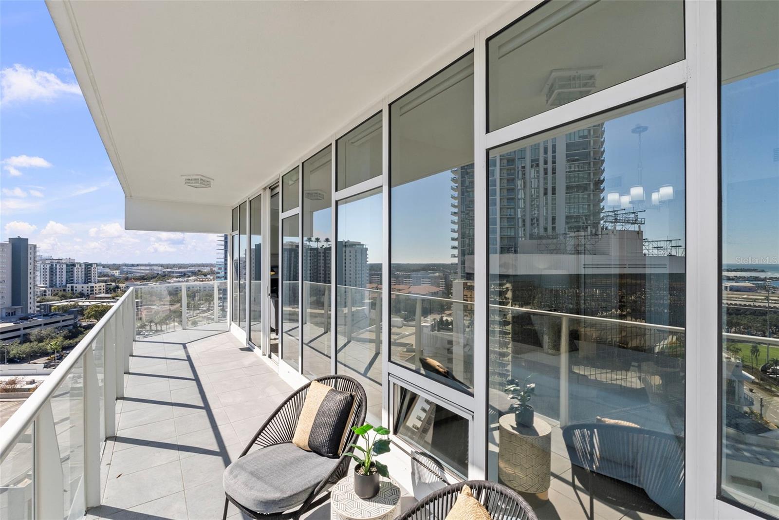 SIGNATURE PLACE CONDO - Residential