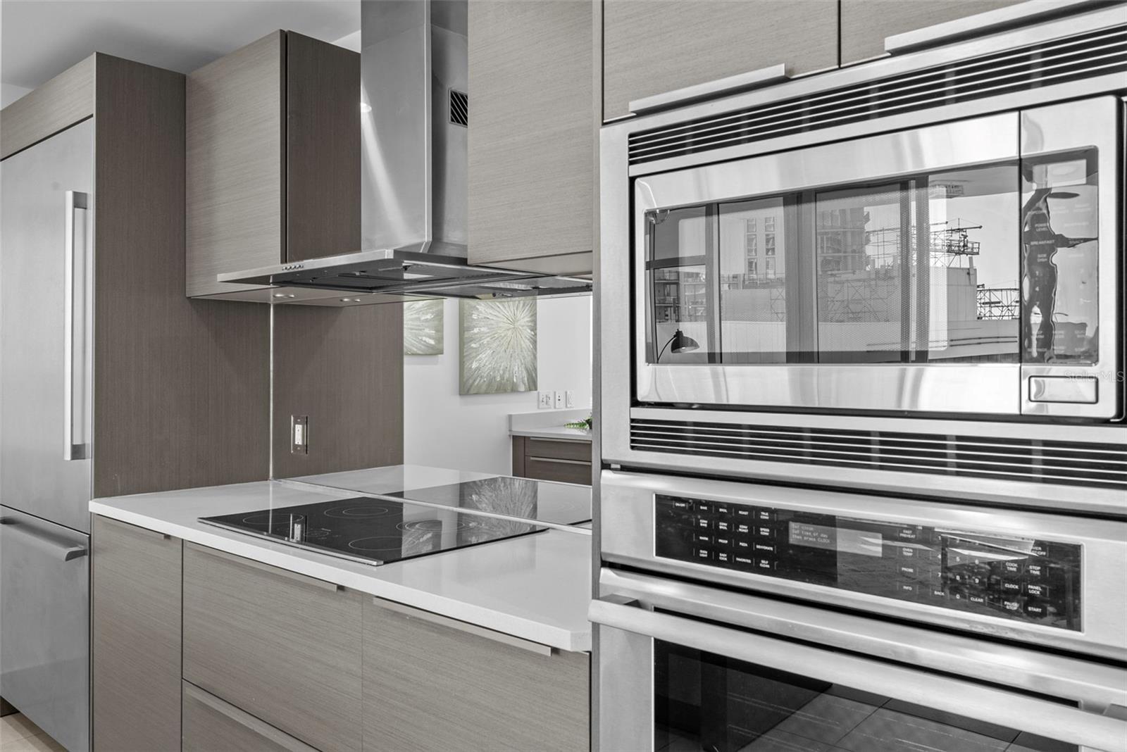 SIGNATURE PLACE CONDO - Residential