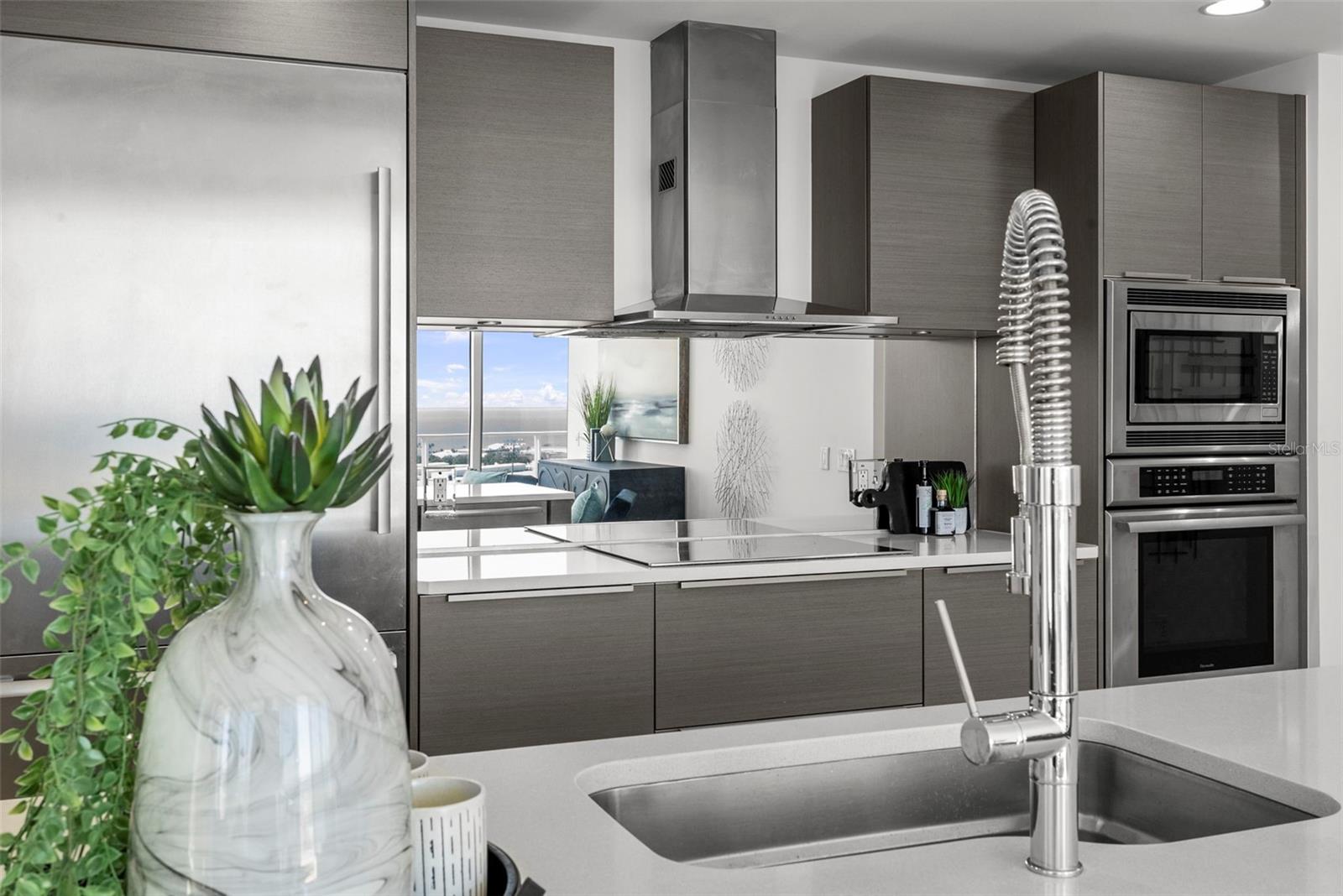 SIGNATURE PLACE CONDO - Residential