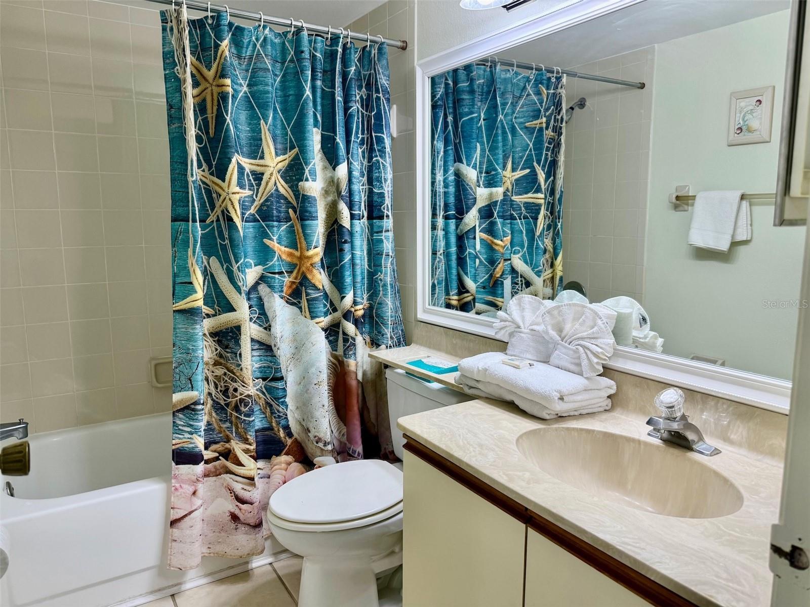 SHOREWALK BATH & TENNIS CLUB 11 - Residential