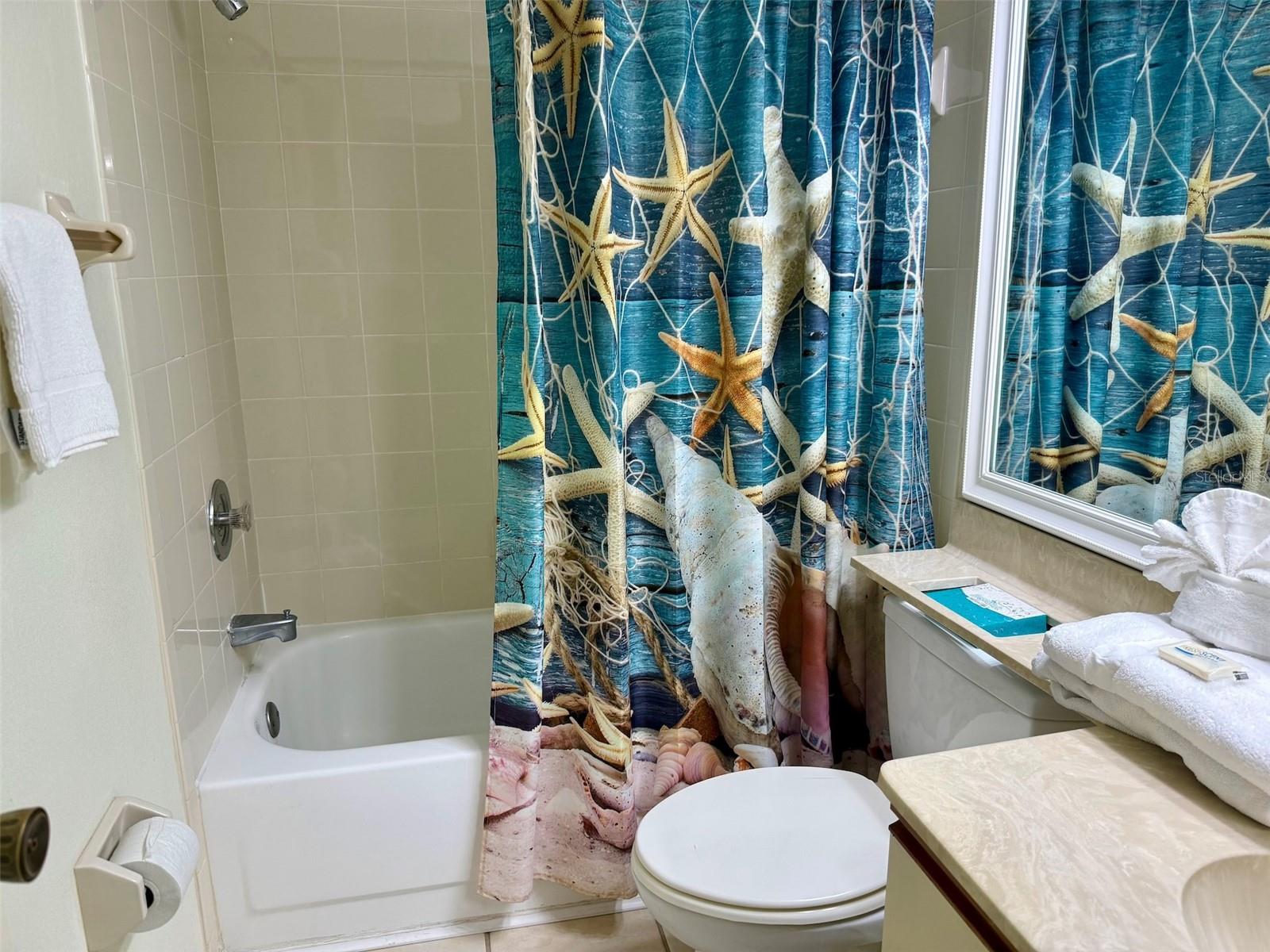 SHOREWALK BATH & TENNIS CLUB 11 - Residential