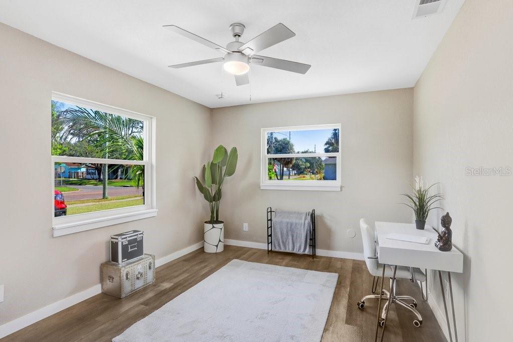 SHOREACRES CENTER - Residential