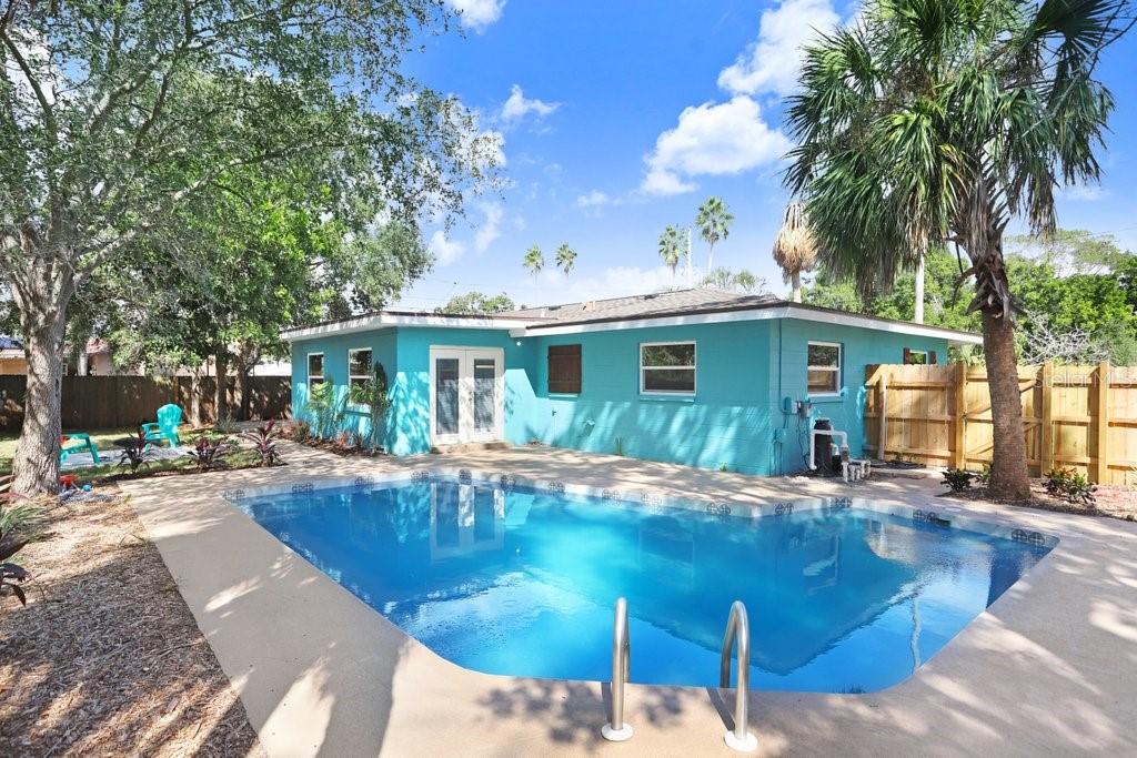 SHOREACRES CENTER - Residential