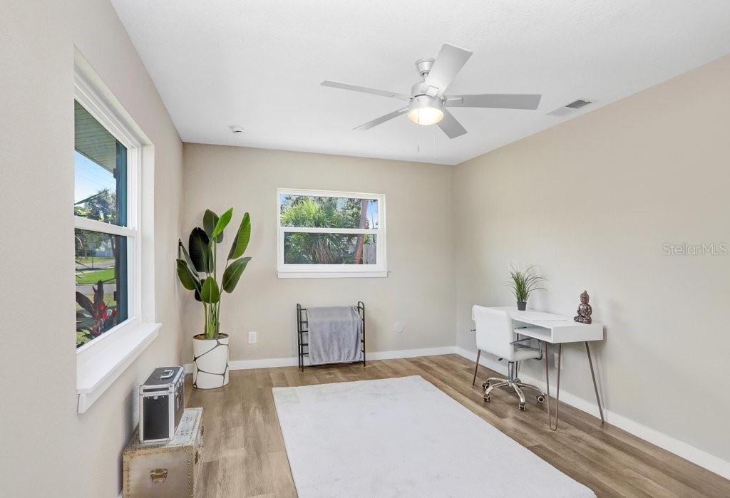 SHOREACRES CENTER - Residential