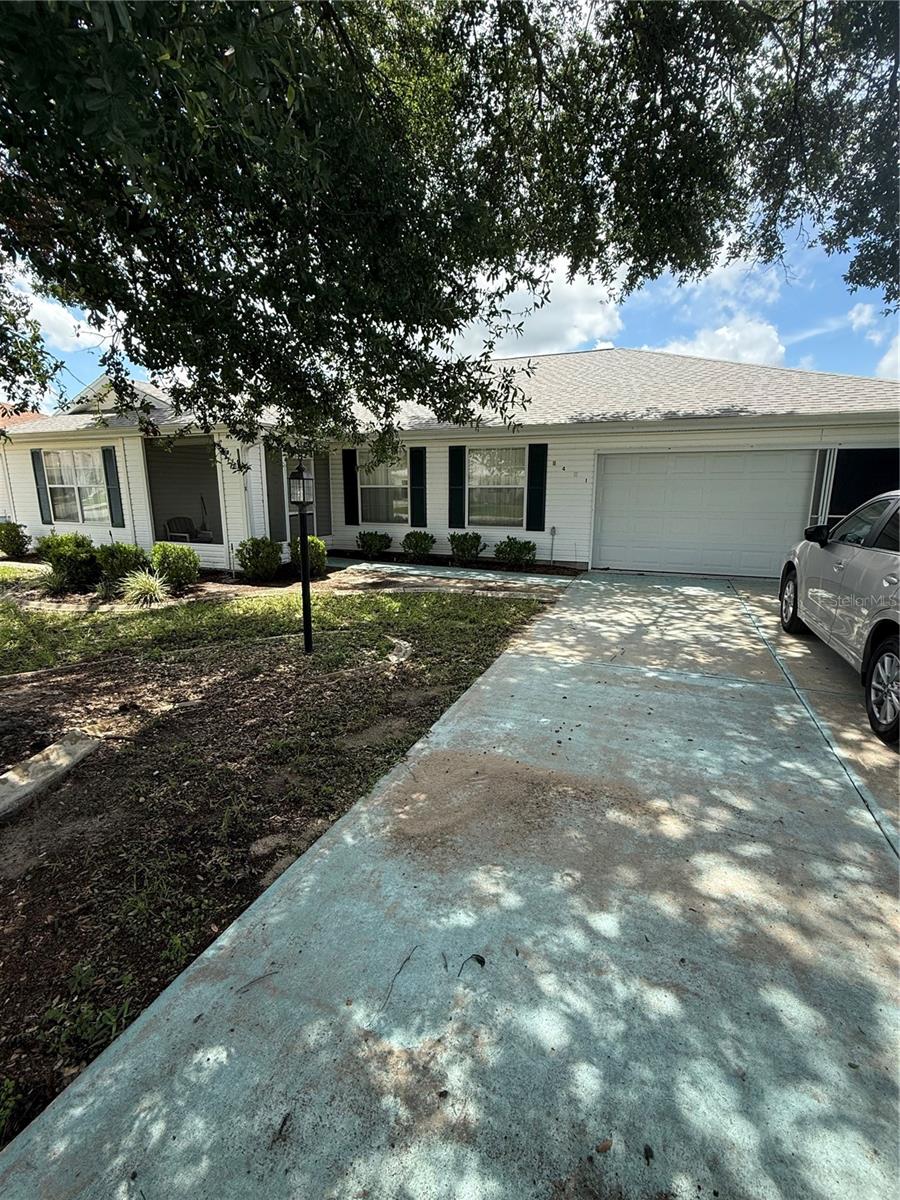 Beautiful 2 bedroom, 2 bathroom home with option to turn office into a bedroom in Marion Landing.