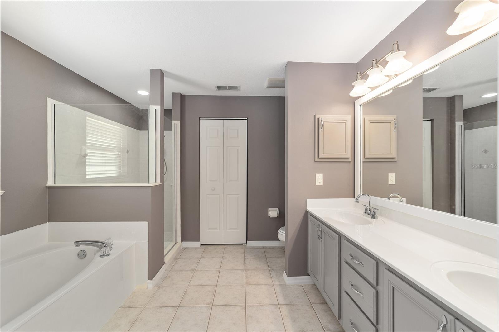 KINGSLAND COUNTRY ESTATE - Residential