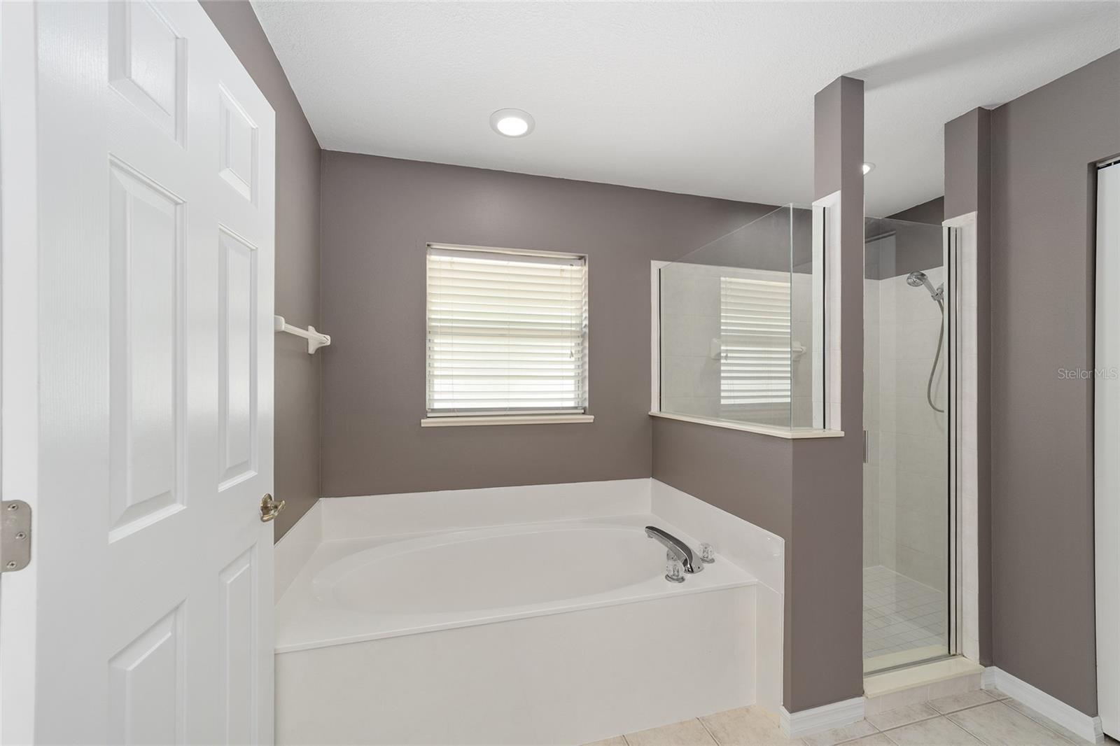 KINGSLAND COUNTRY ESTATE - Residential