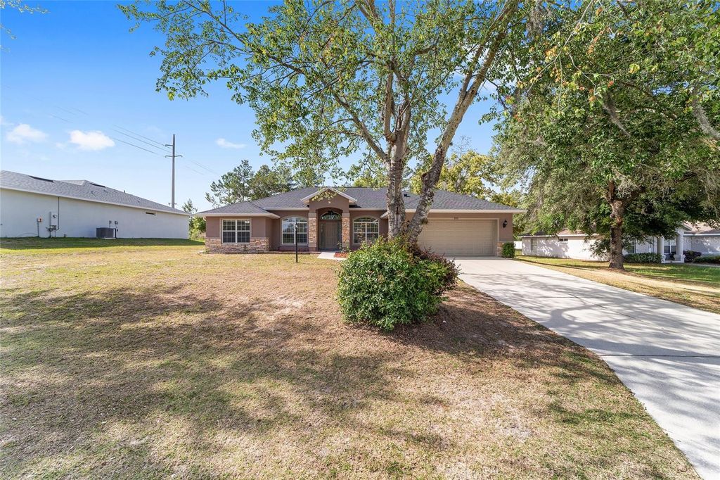 Photo of 5061 SW 109th Loop, Ocala, FL 34476 (MLS # G5111469)