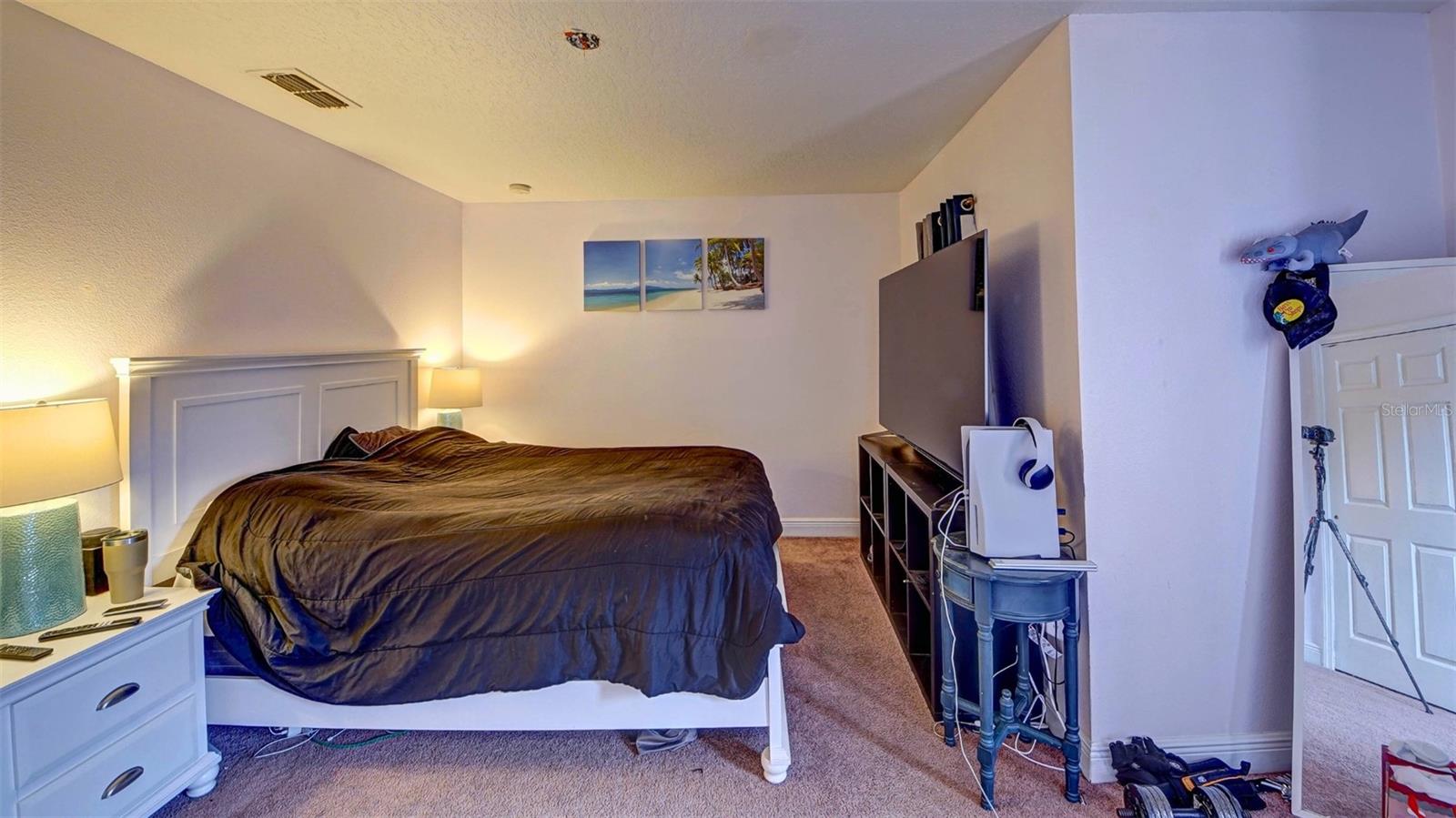 CRESTWYND BAY - Residential