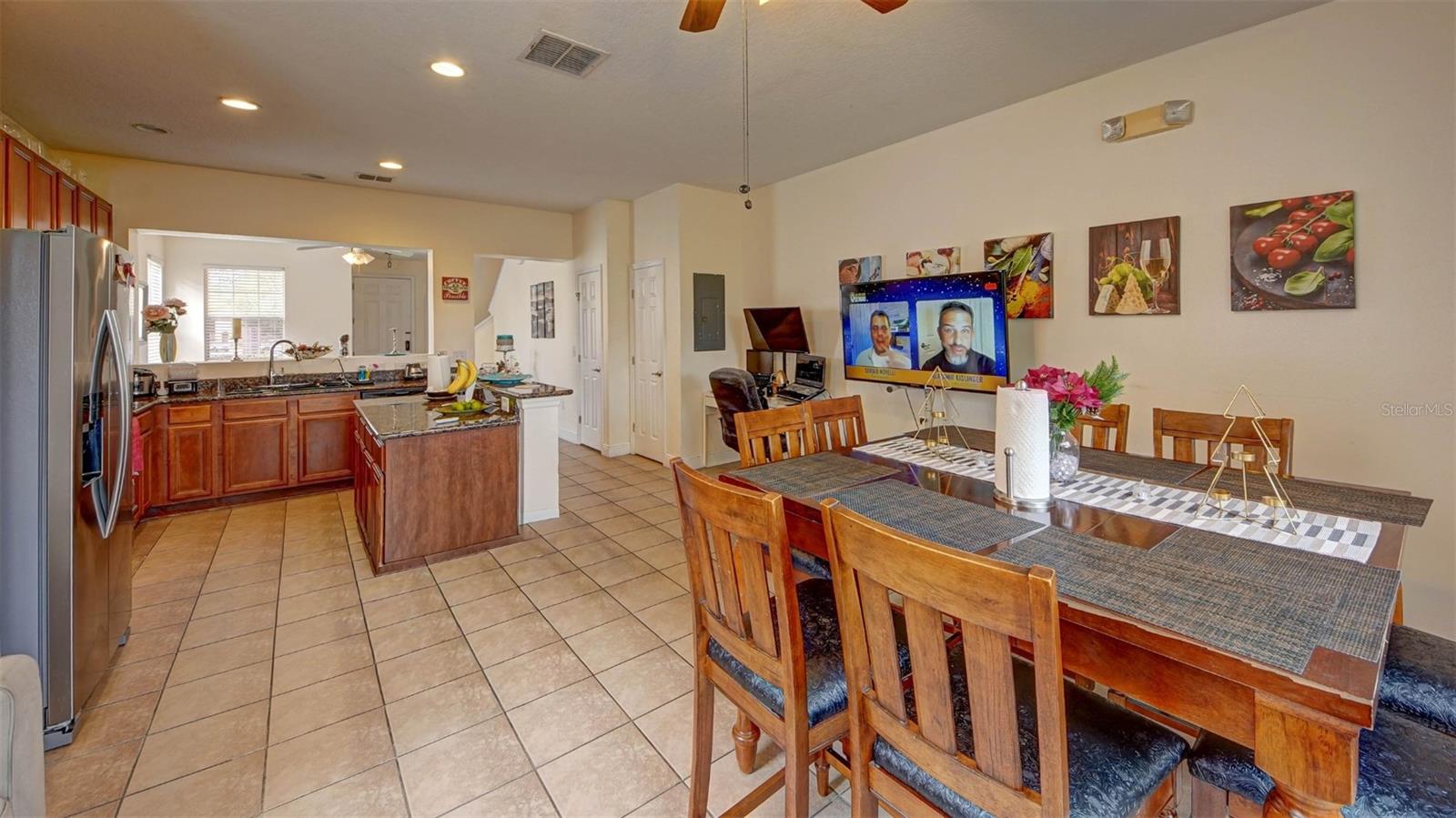 CRESTWYND BAY - Residential