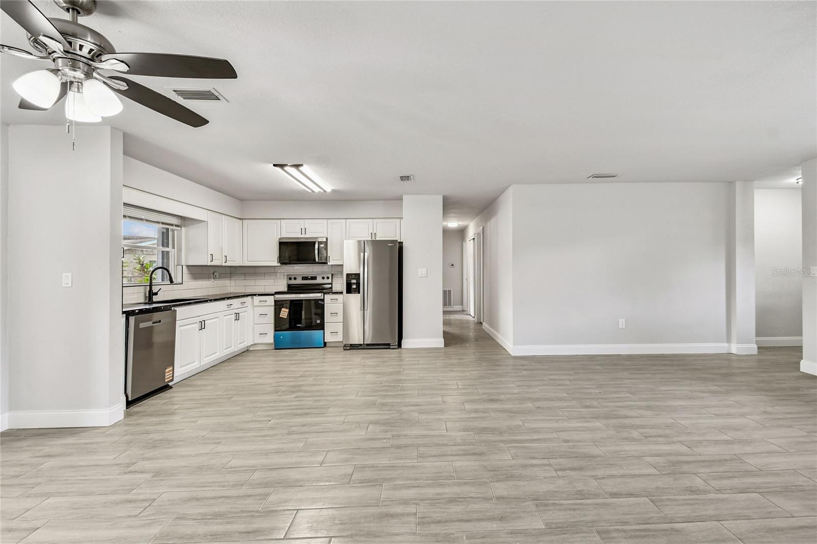 LAKE PARK - Residential