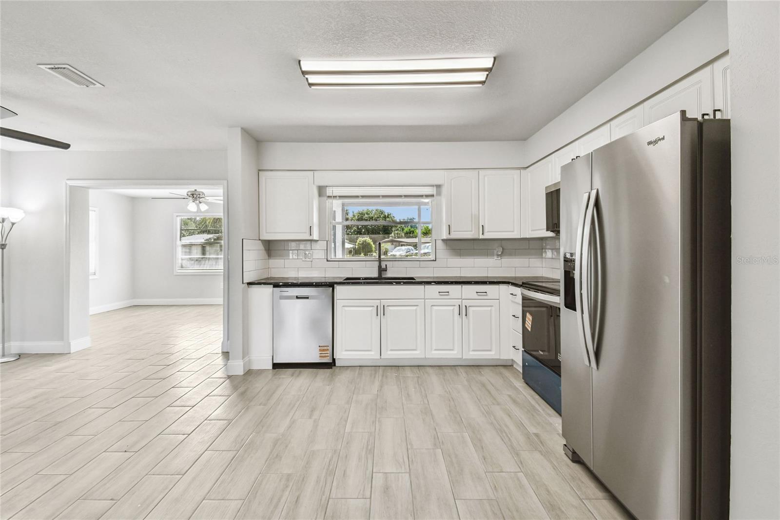 LAKE PARK - Residential