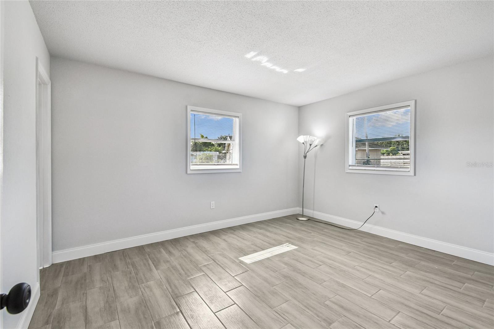 LAKE PARK - Residential