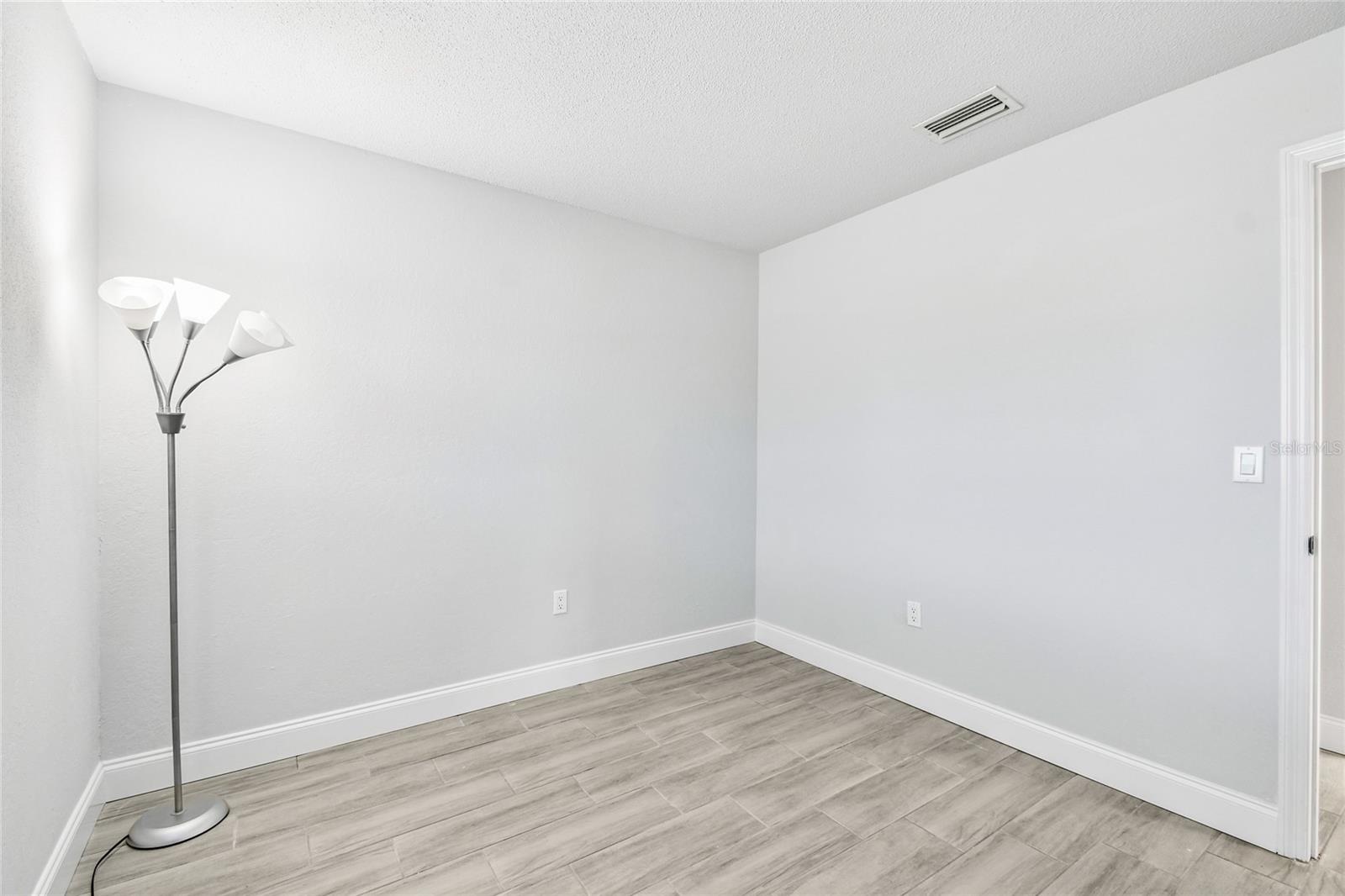 LAKE PARK - Residential