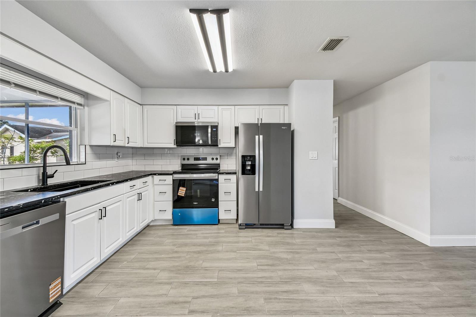 LAKE PARK - Residential