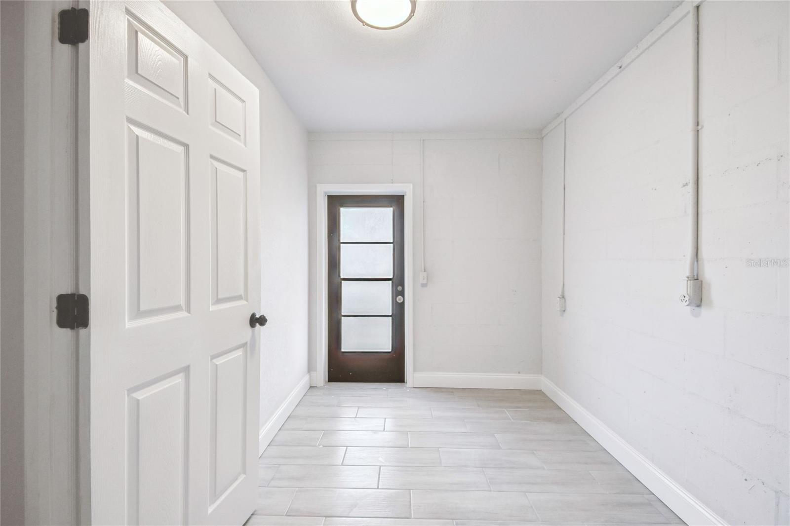 LAKE PARK - Residential