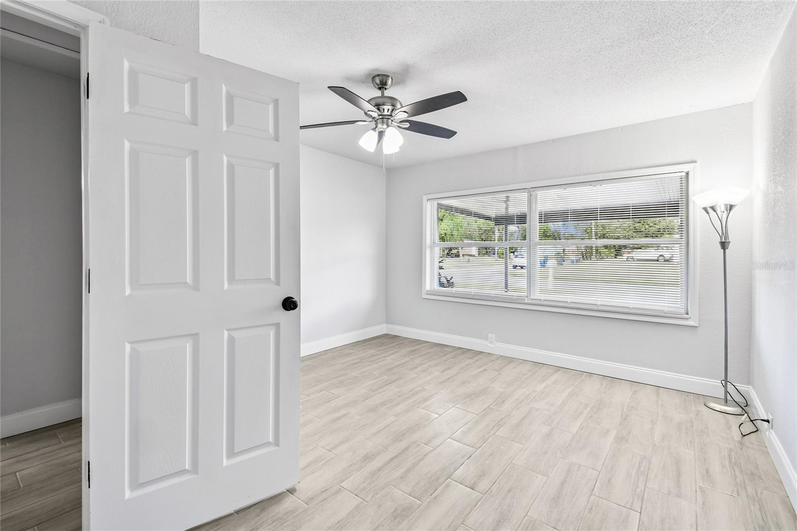 LAKE PARK - Residential