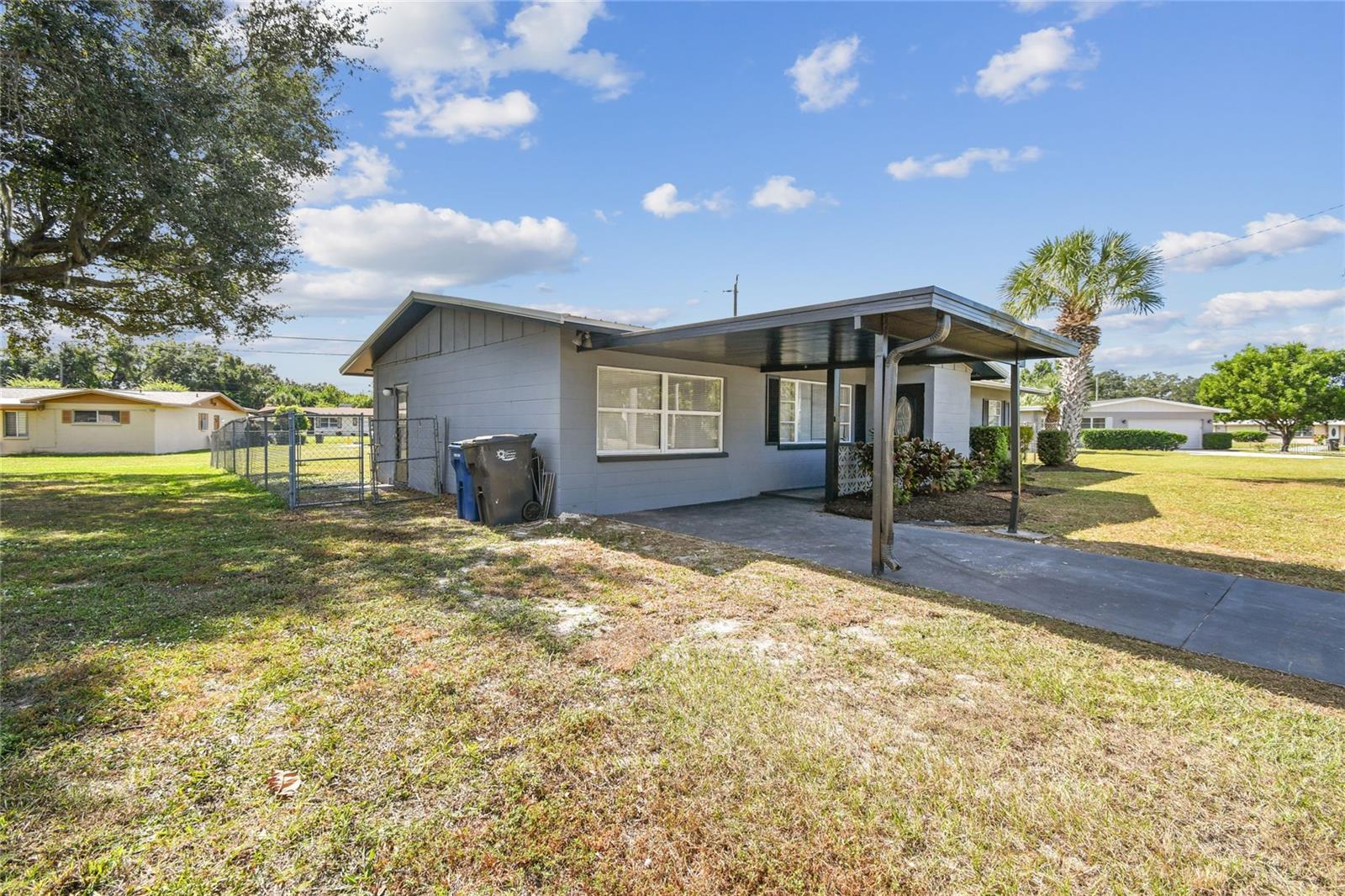 LAKE PARK - Residential