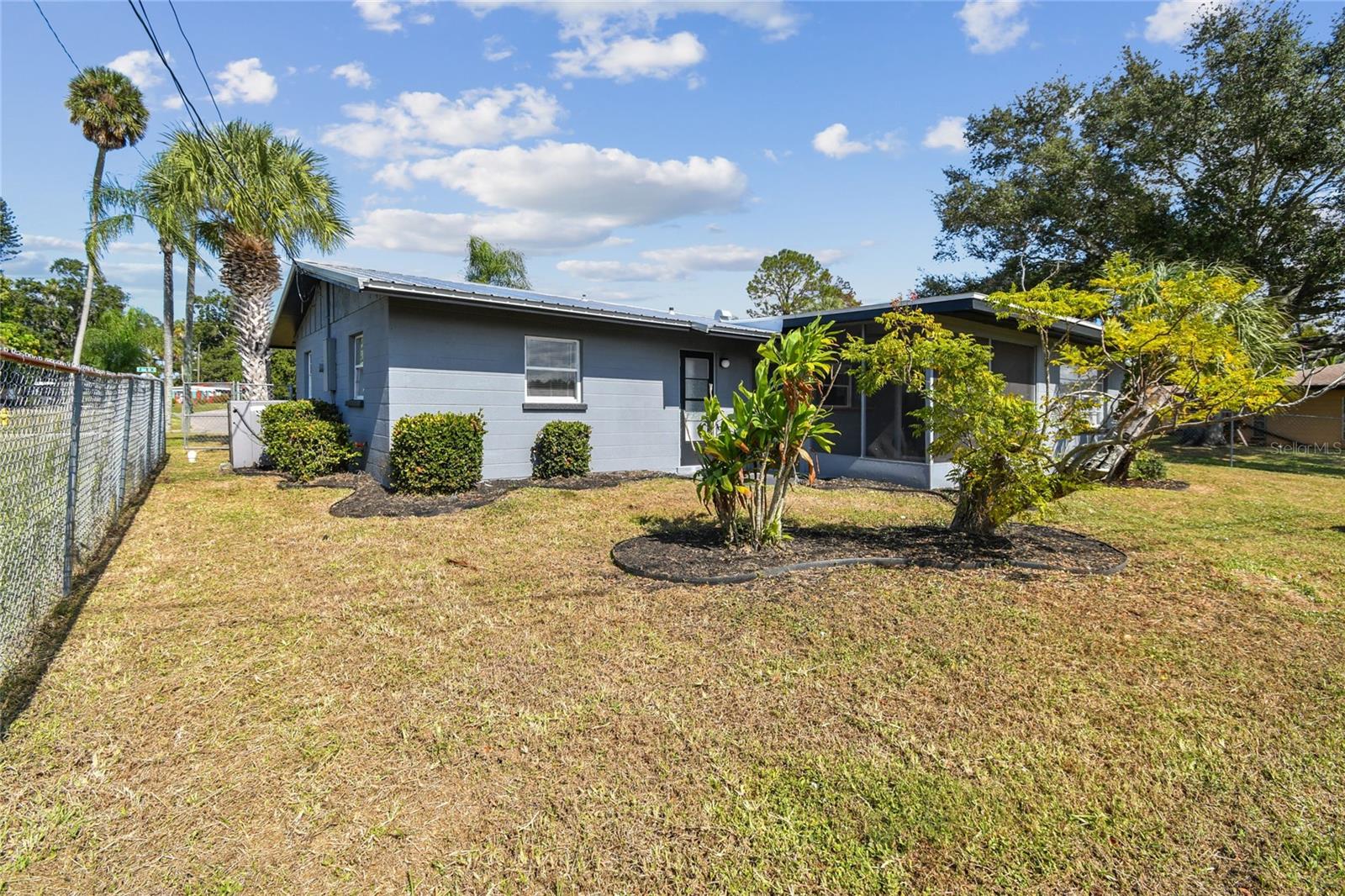 LAKE PARK - Residential