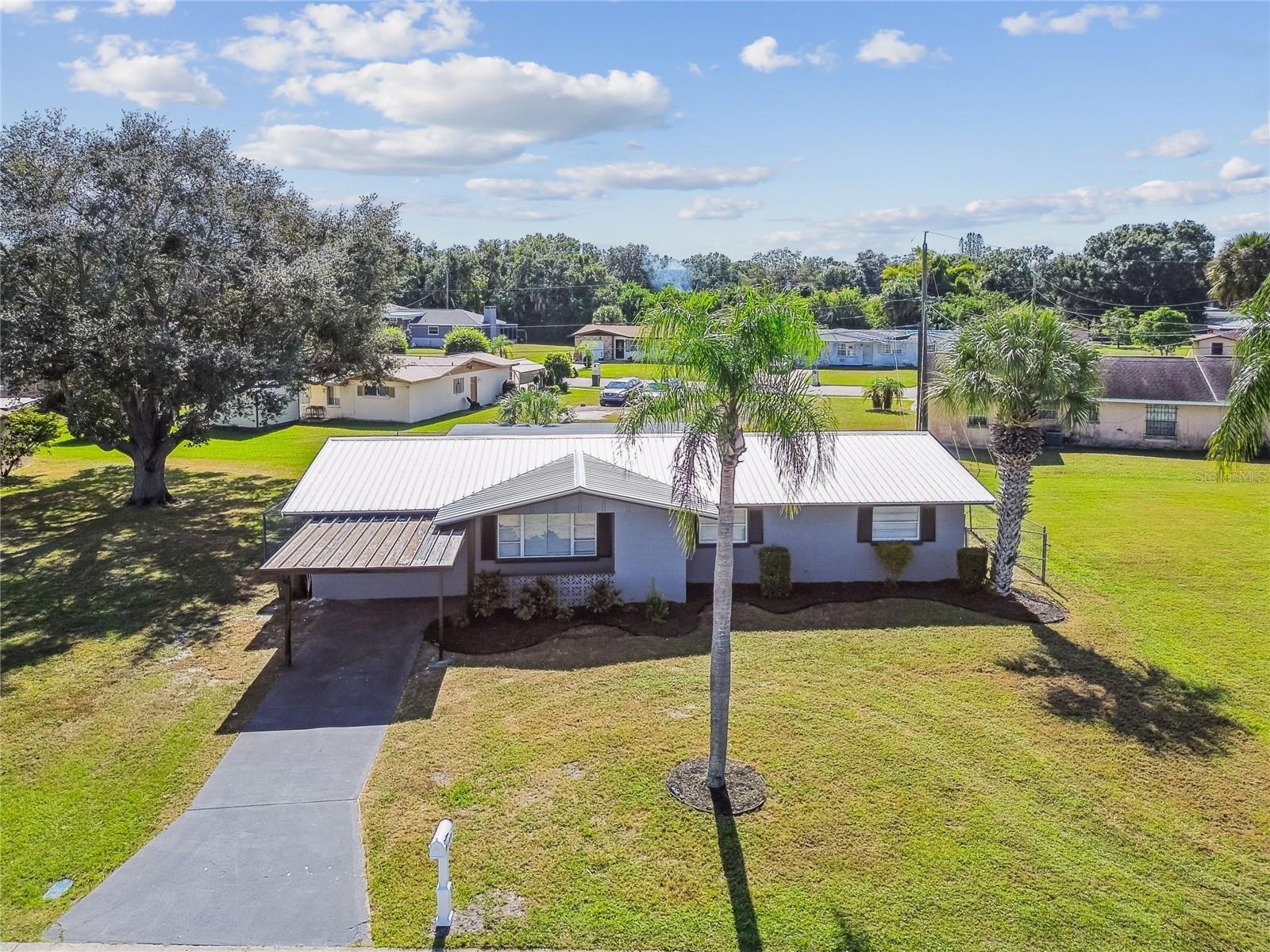 LAKE PARK - Residential