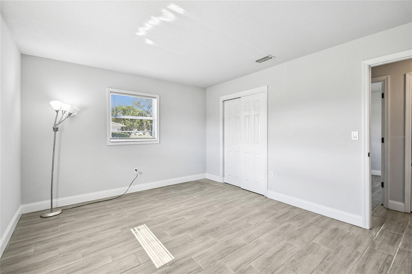 LAKE PARK - Residential