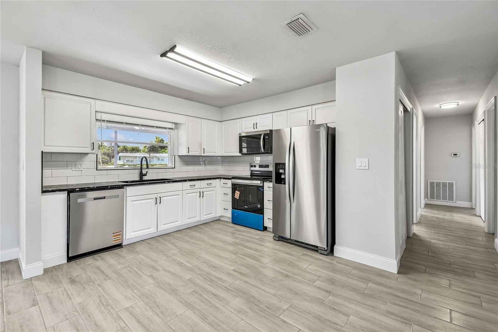 LAKE PARK - Residential