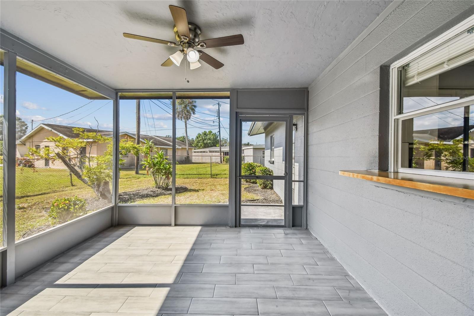 LAKE PARK - Residential