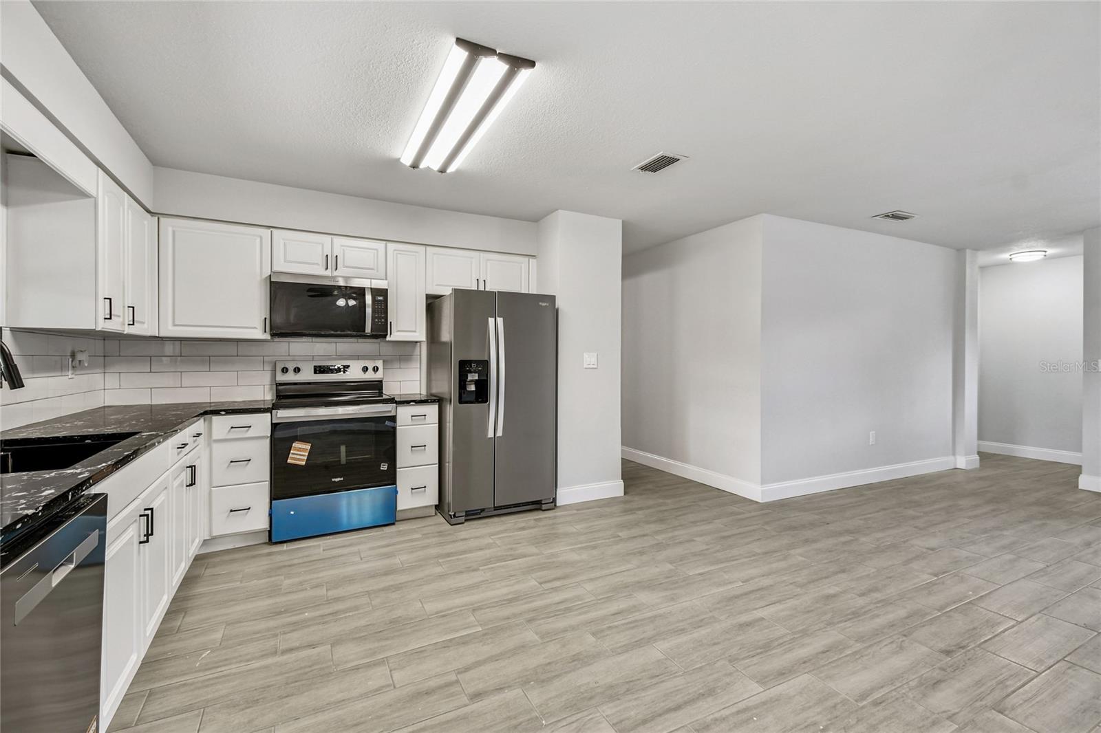 LAKE PARK - Residential