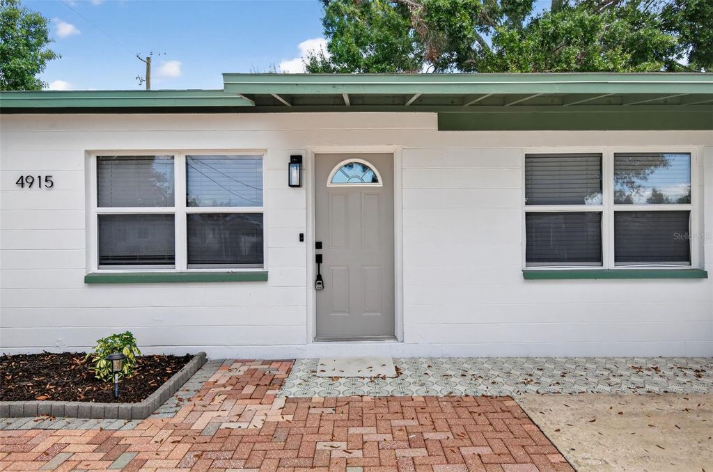 Photo of 4915 Eldorado Drive, Tampa, FL 33615 (MLS # O6354091)