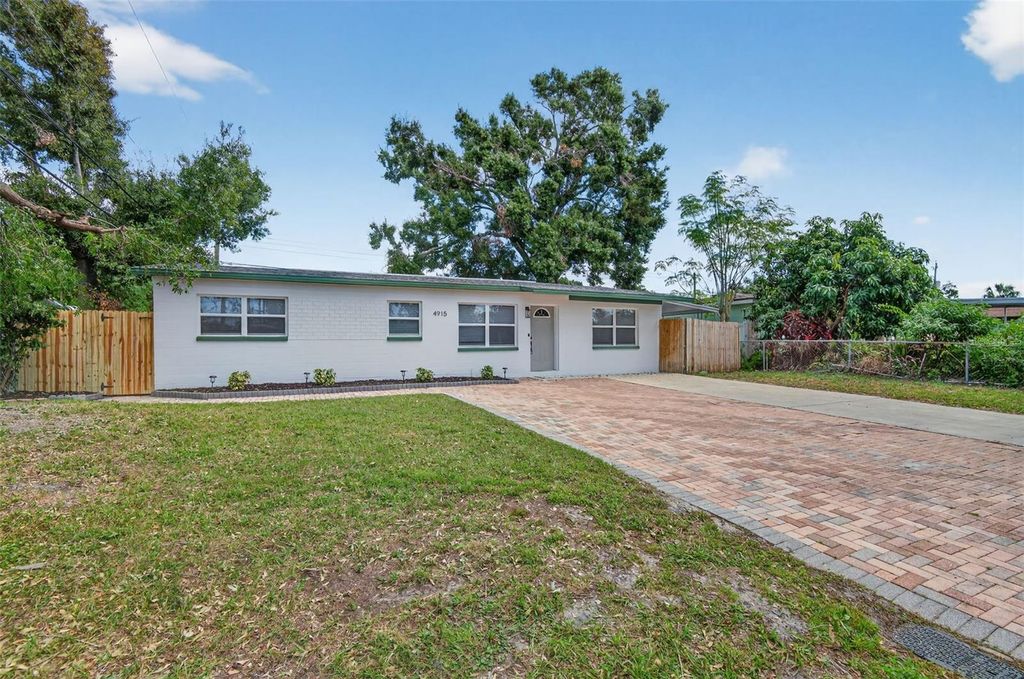 Photo of 4915 Eldorado Drive, Tampa, FL 33615 (MLS # O6354091)