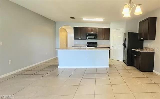 ENTRADA - Residential Lease