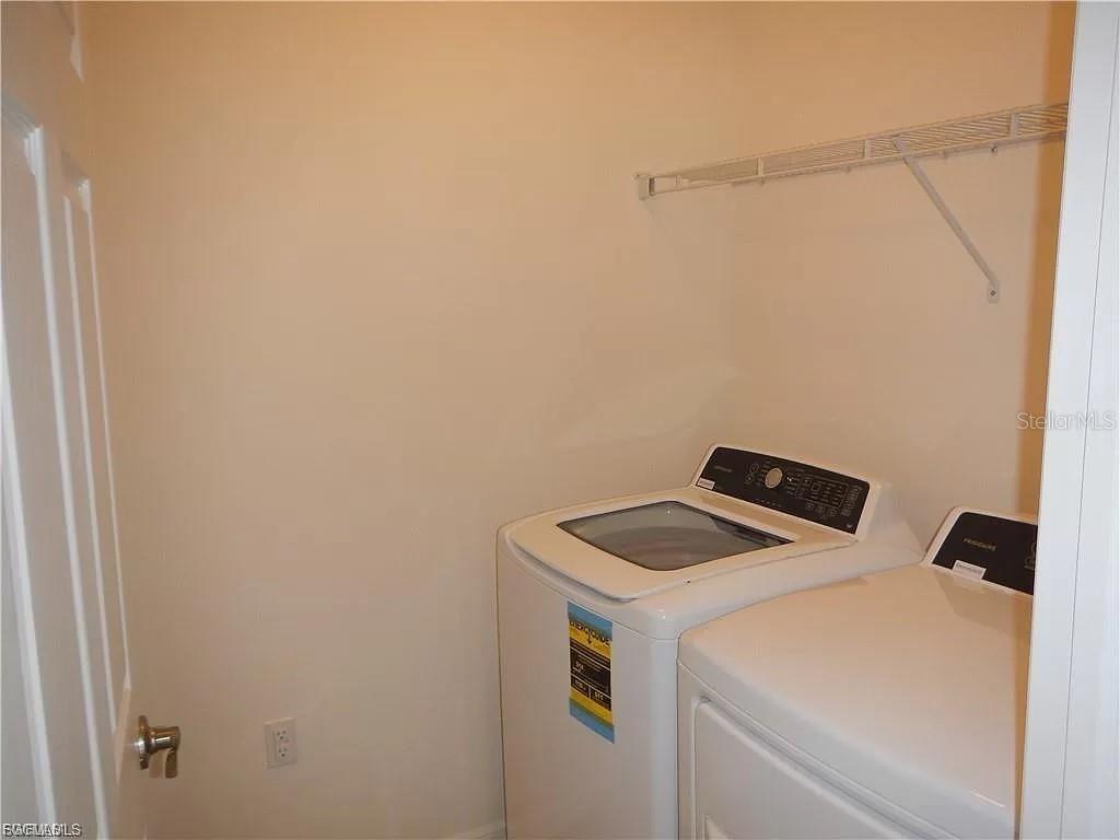 ENTRADA - Residential Lease