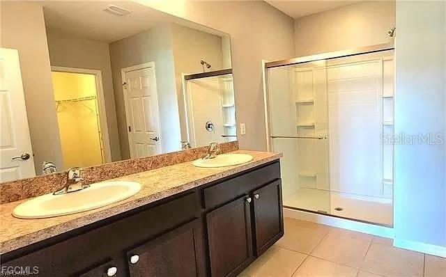 ENTRADA - Residential Lease