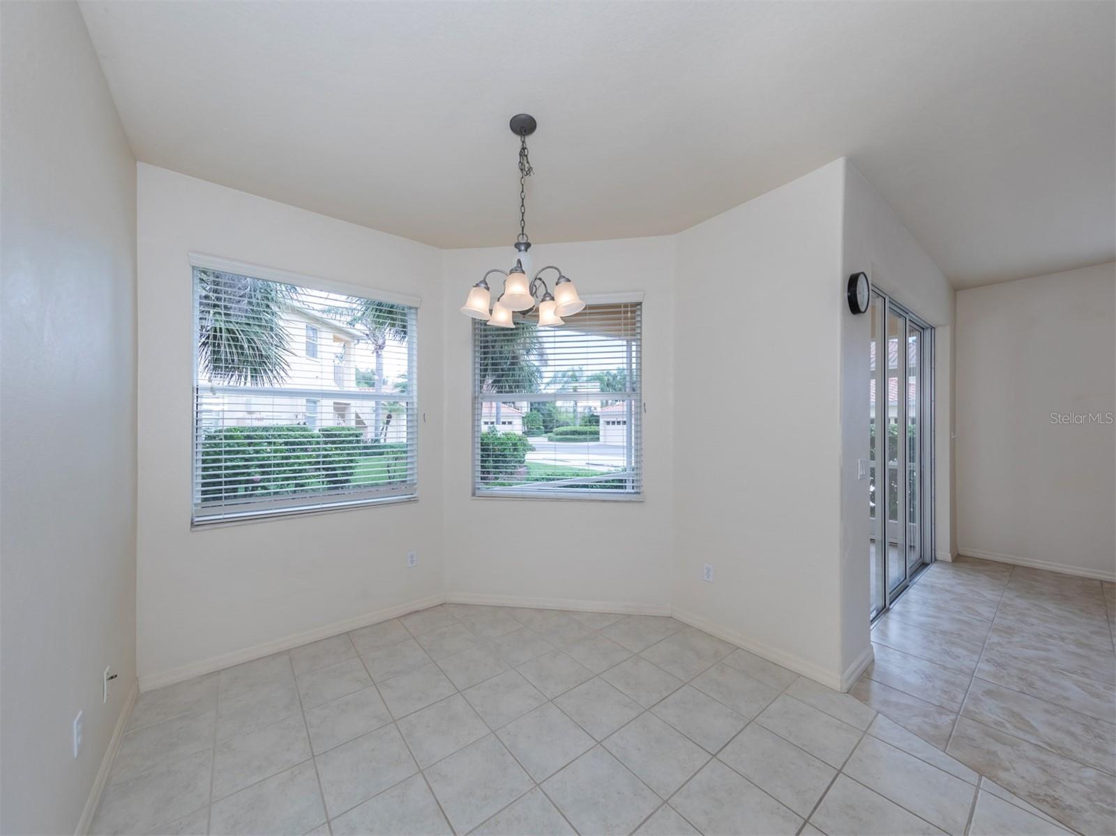CASA DI AMICI - Residential Lease