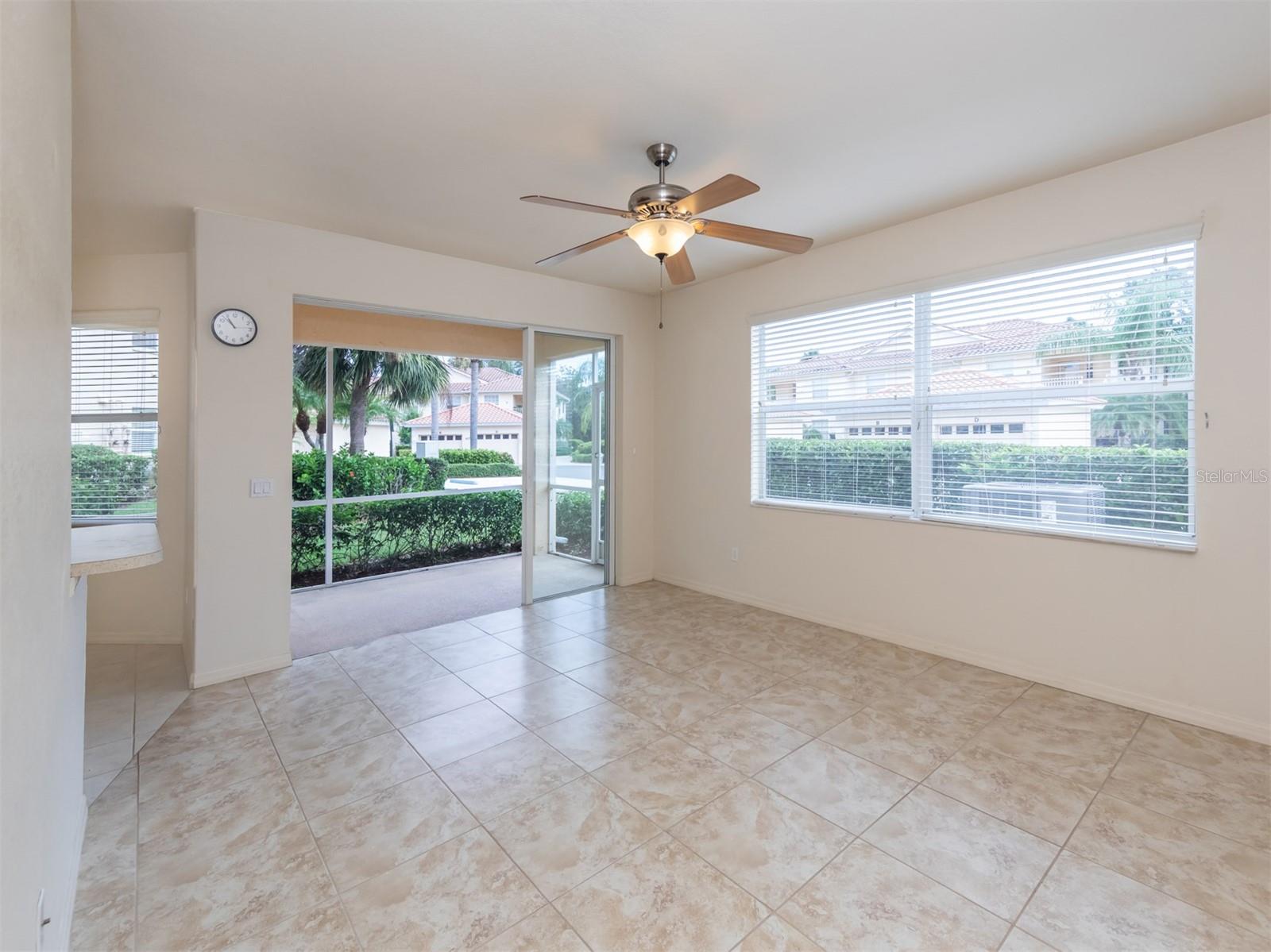 CASA DI AMICI - Residential Lease