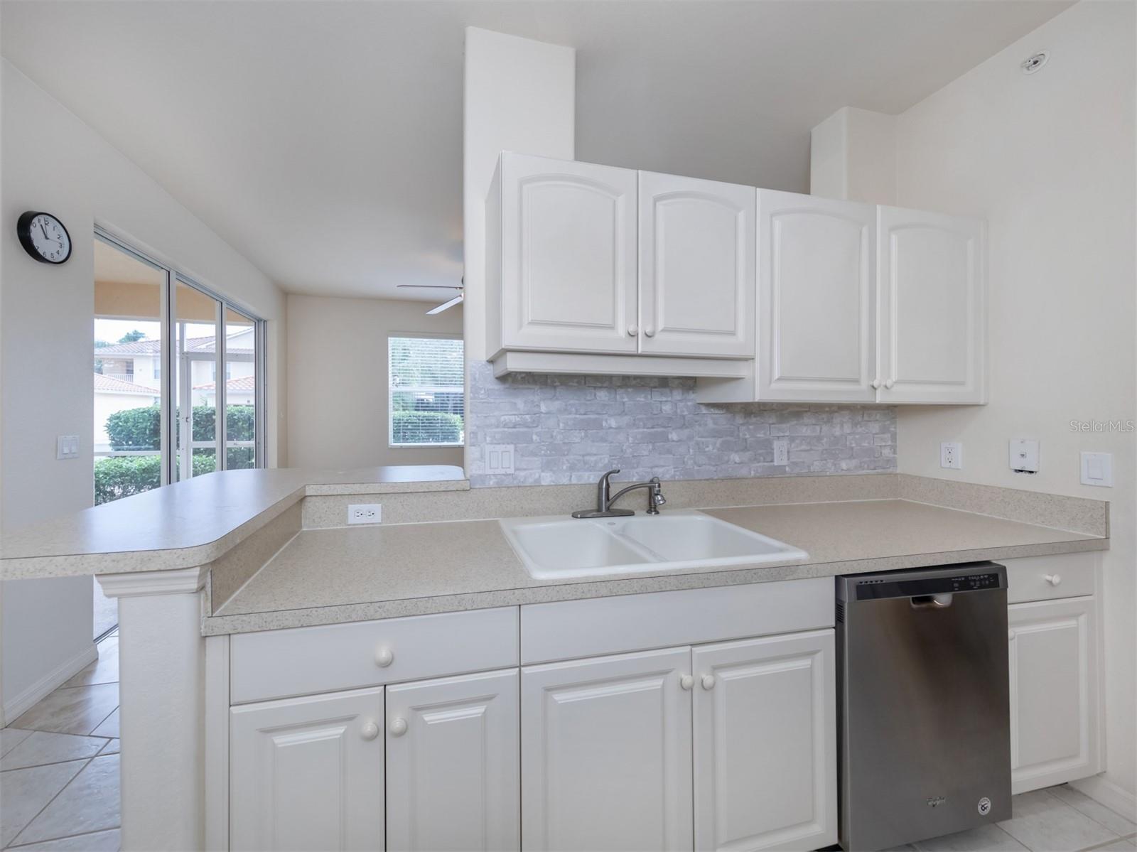 CASA DI AMICI - Residential Lease