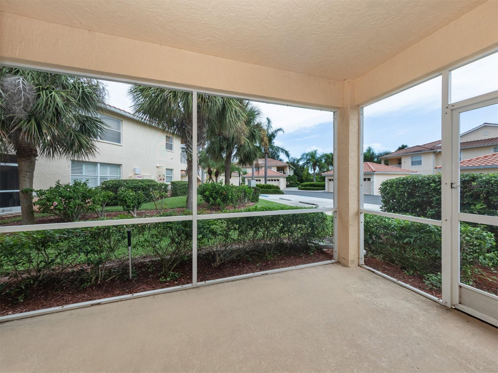 CASA DI AMICI - Residential Lease