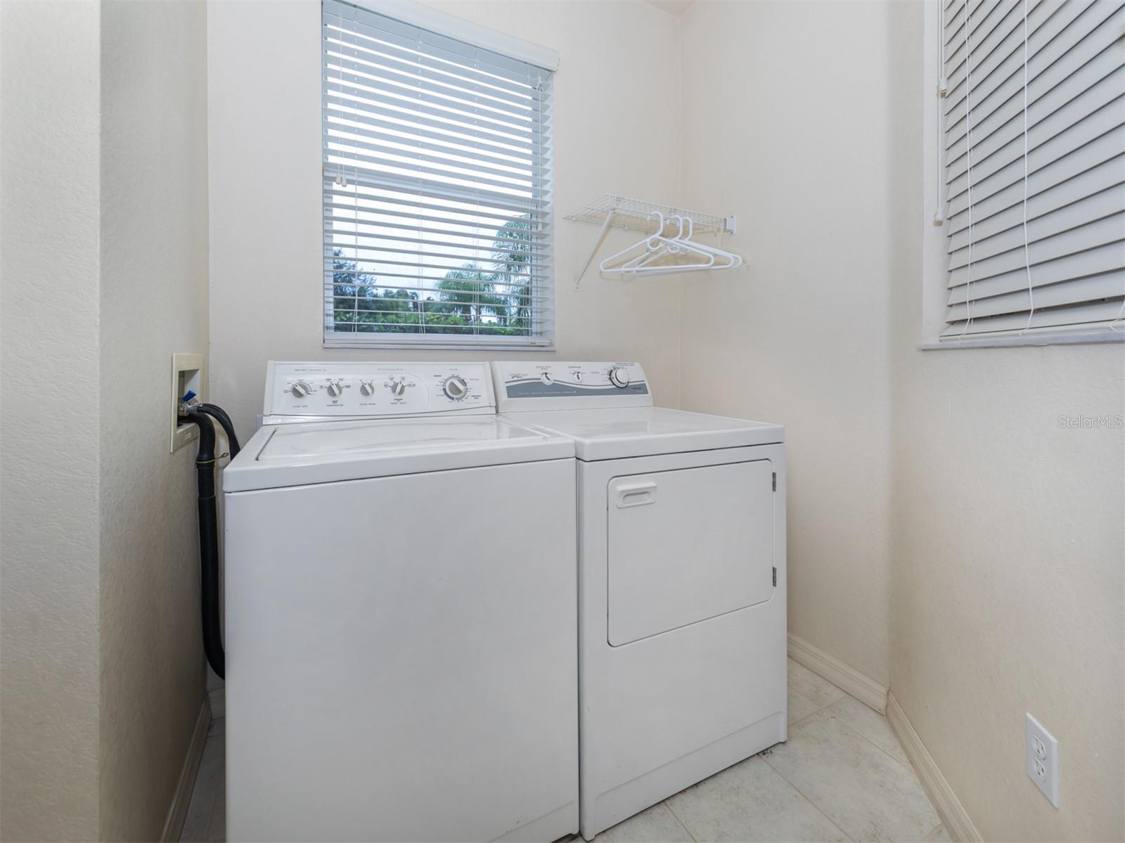 CASA DI AMICI - Residential Lease