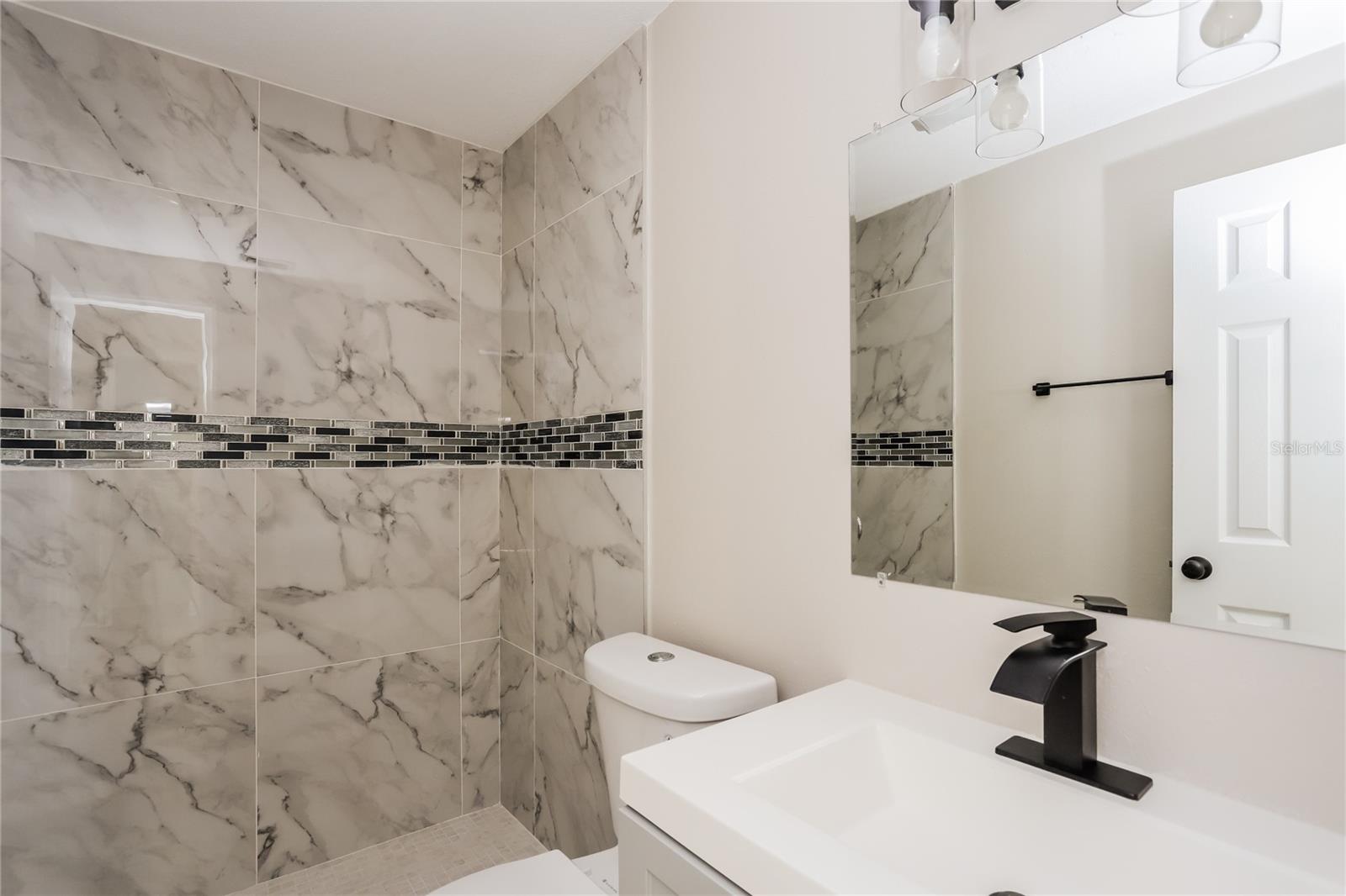 SEVEN SPGS HOMES - Residential Lease