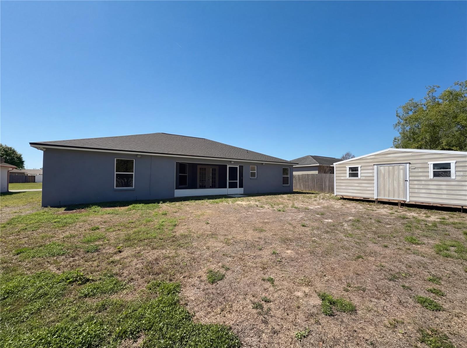 HAMPTON POINTE - Residential