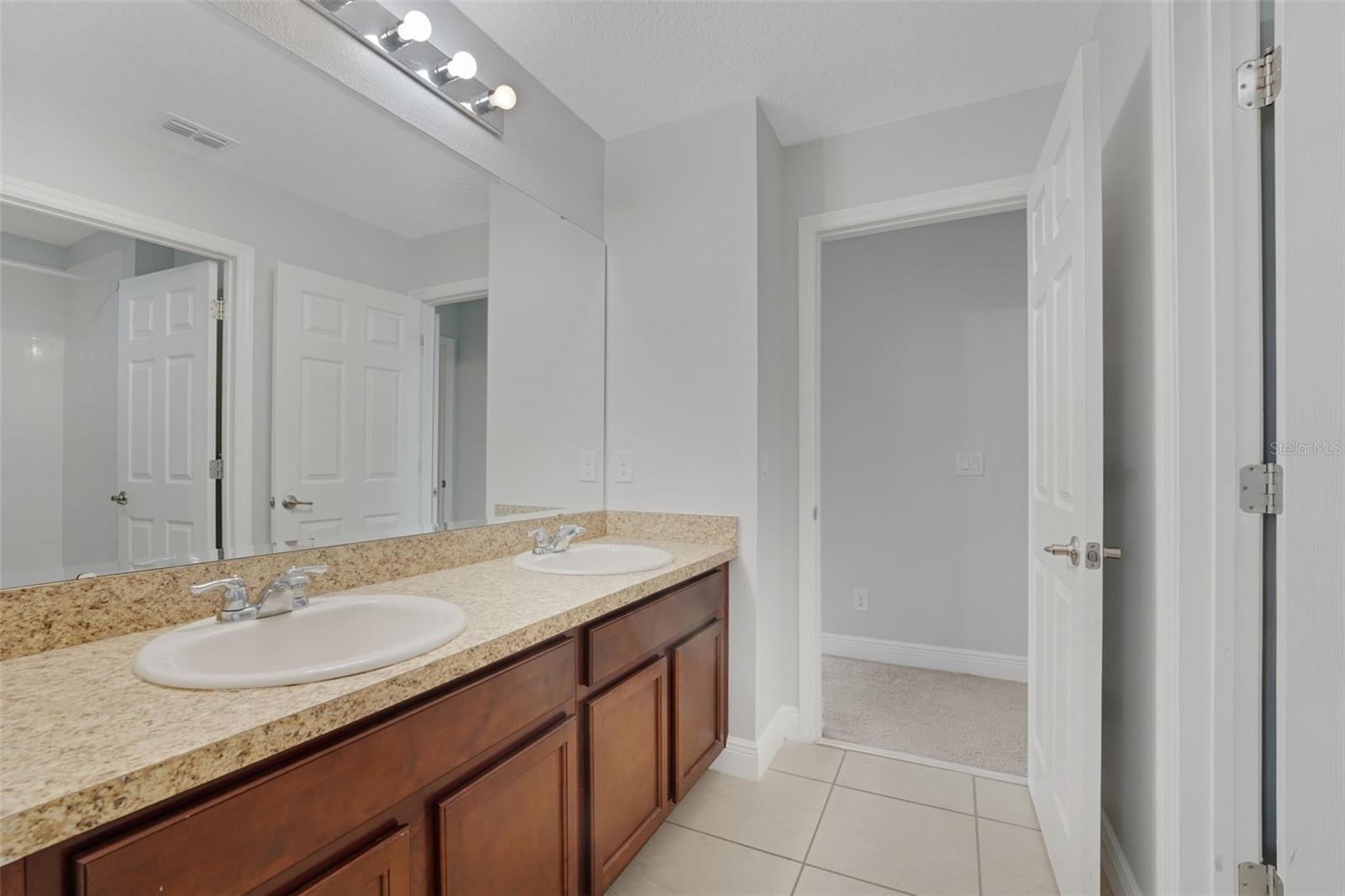 BLACK LAKE PRESERVE - Residential