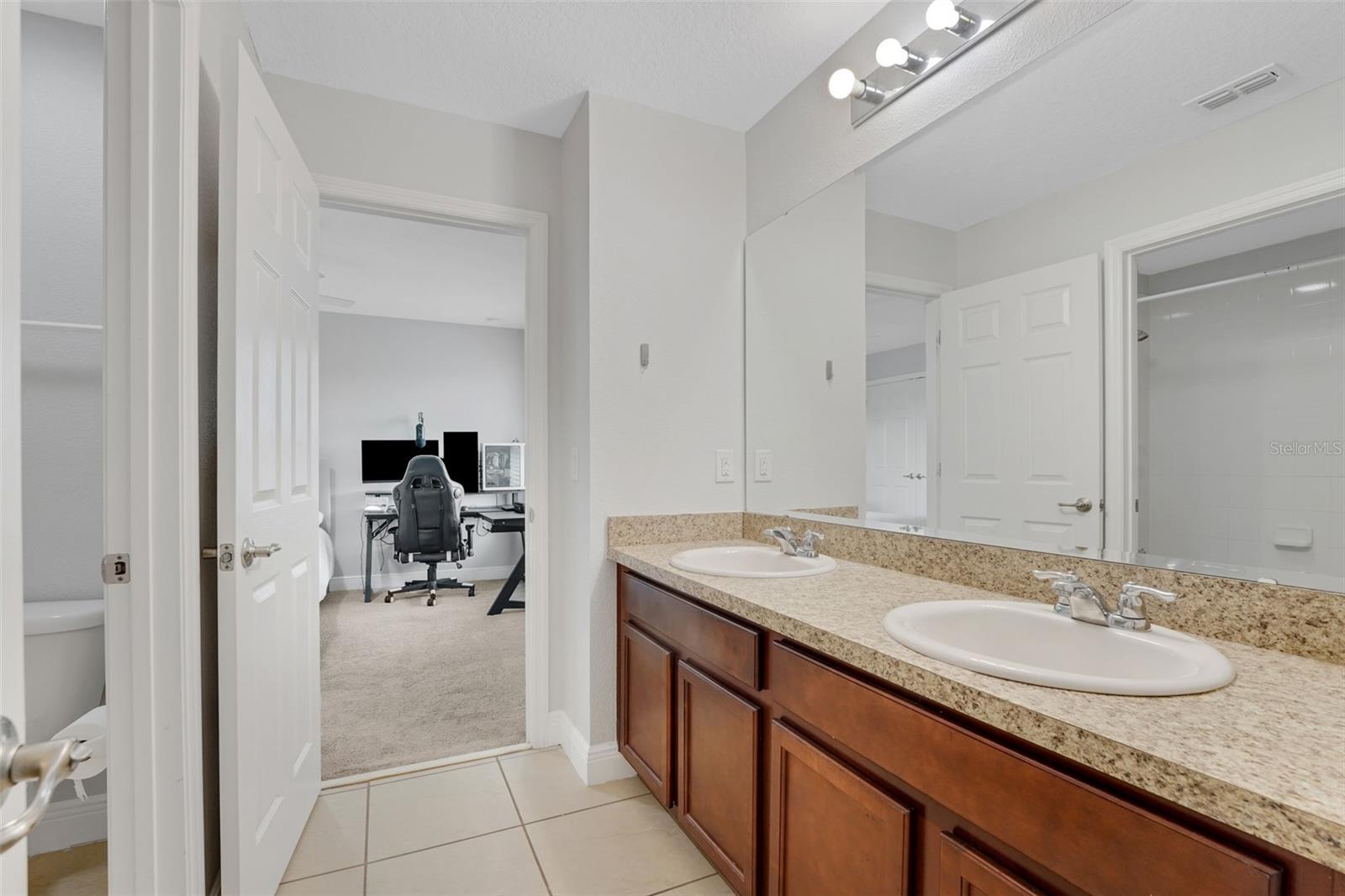 BLACK LAKE PRESERVE - Residential