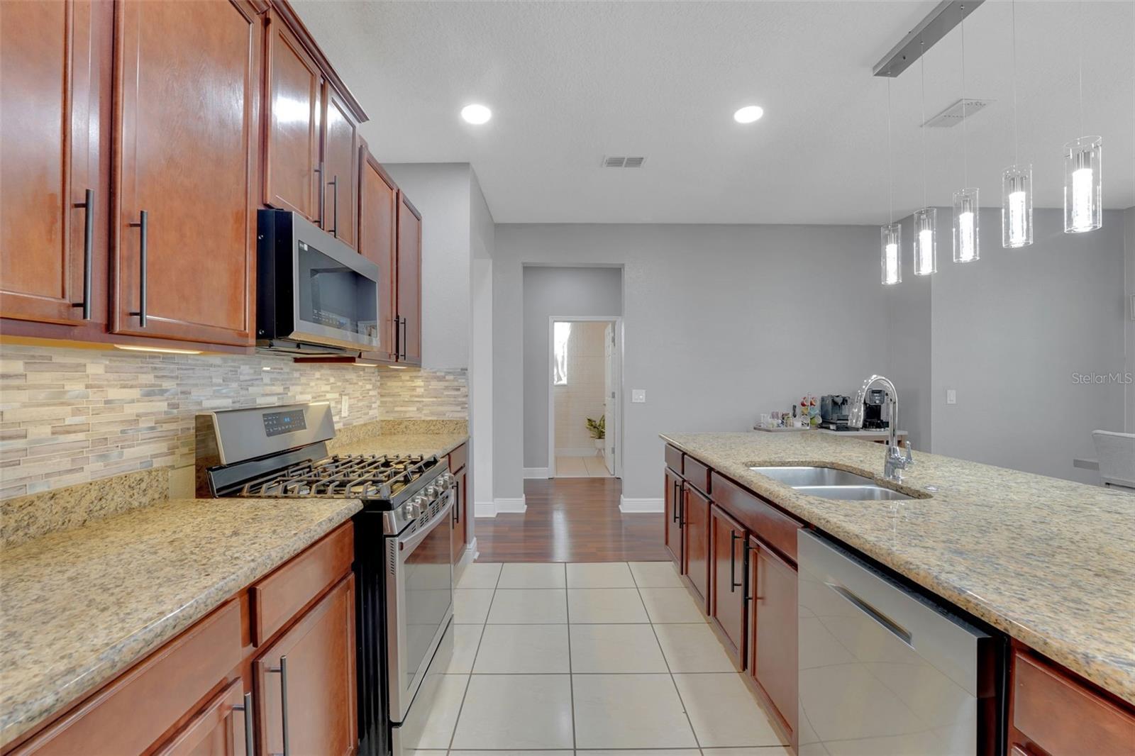 BLACK LAKE PRESERVE - Residential