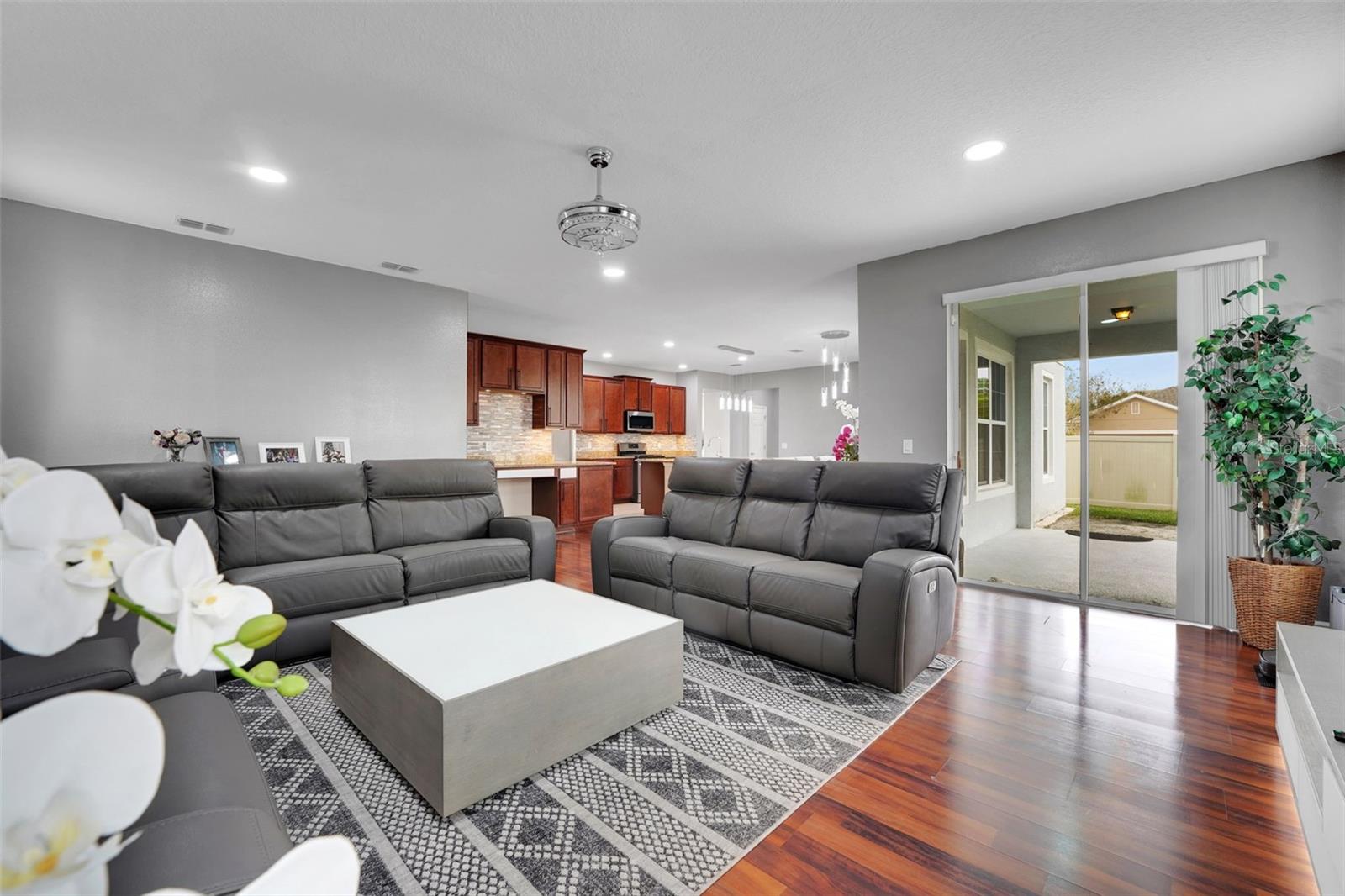 BLACK LAKE PRESERVE - Residential