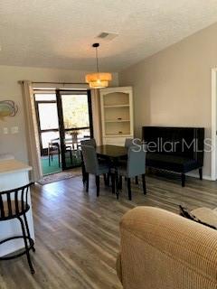 MOBILE CITY - Residential Lease