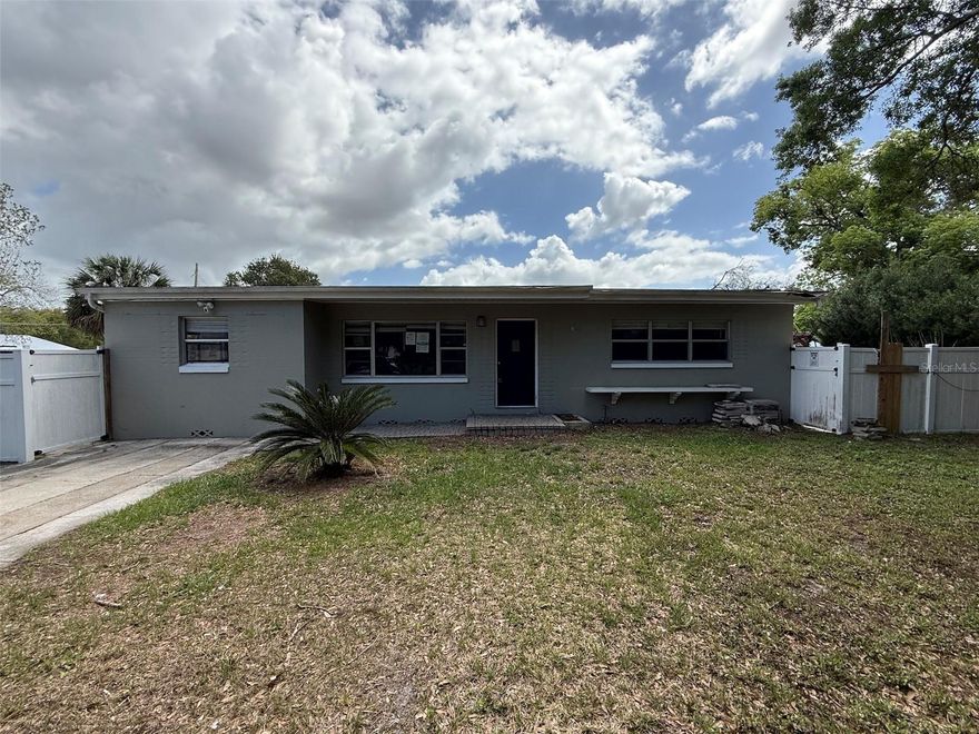 3 Bedroom, 1 Bath Pool Home on a corner lot. Priced to move in it's current condition. NO HOA, located on a quarter acre with a vinyl fenced backyard. Close to UCF, Valencia Community College and Jay Blanchard Park. Plus minutes from SR 417 & SR 408.