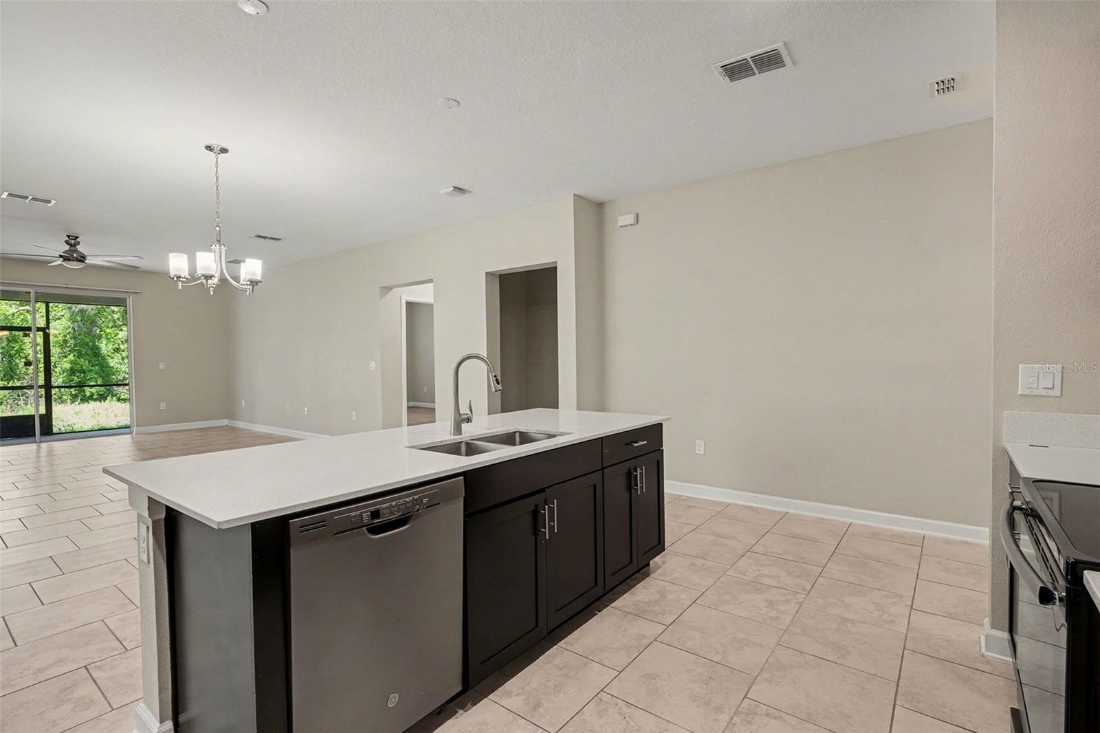 DRAYTON-PRESTON WOODS/PROVIDEN - Residential