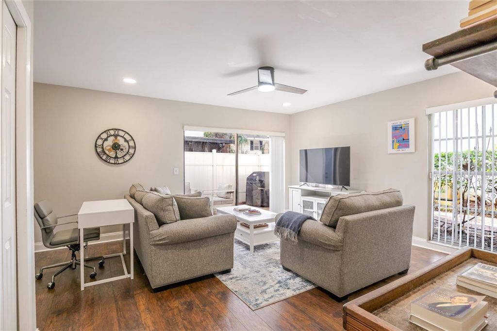 Photo of 1712 W Jetton Avenue #B, Tampa, FL 33606 (MLS # TB8453334)