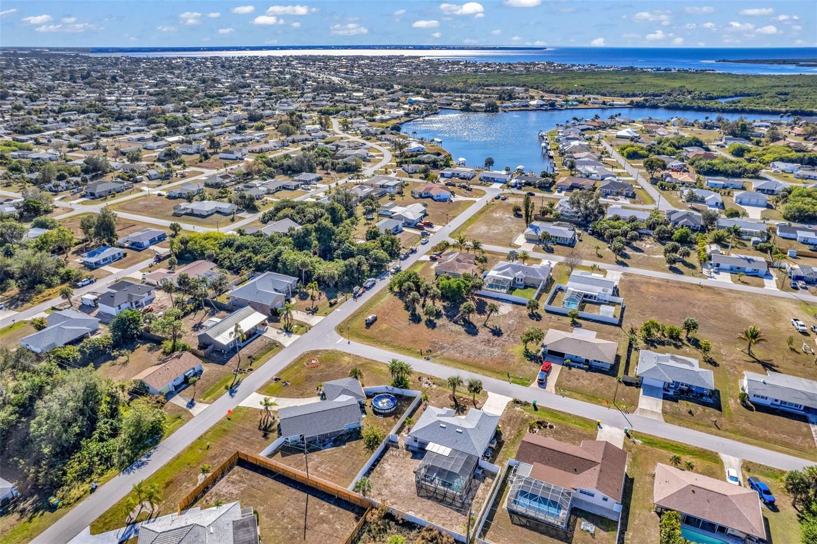 PORT CHARLOTTE SUB SEC 10 - Residential