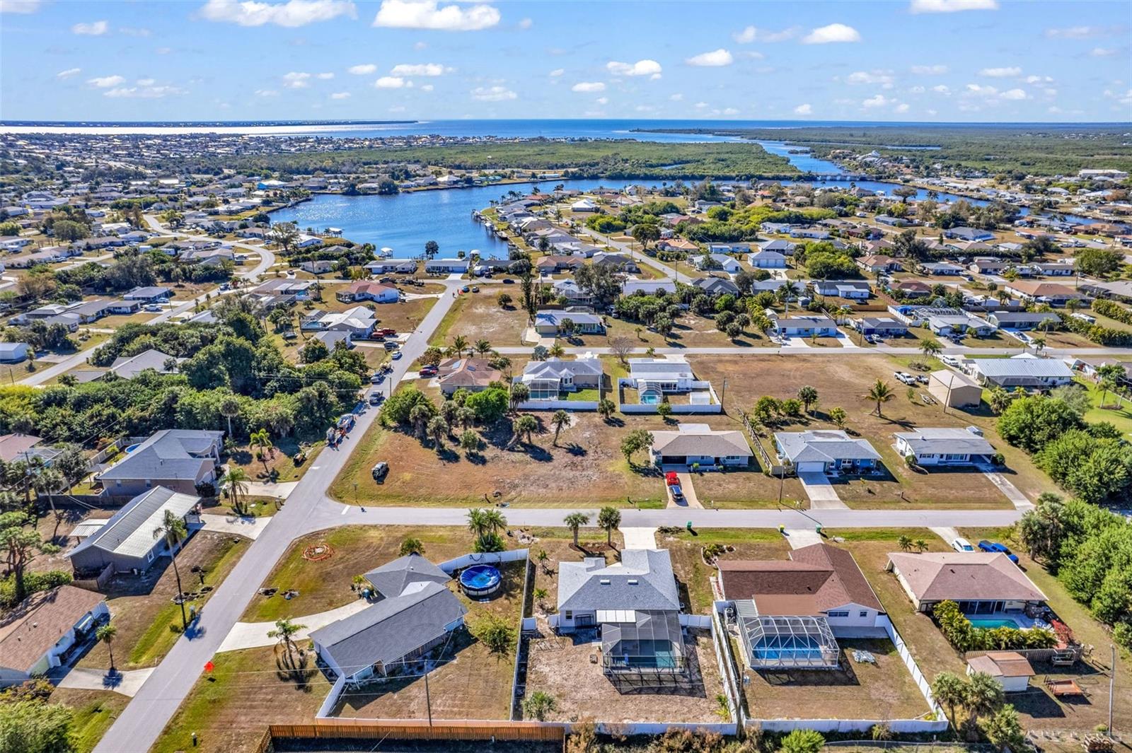 PORT CHARLOTTE SUB SEC 10 - Residential